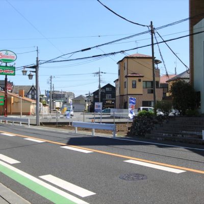 歩道もあるので安心です。