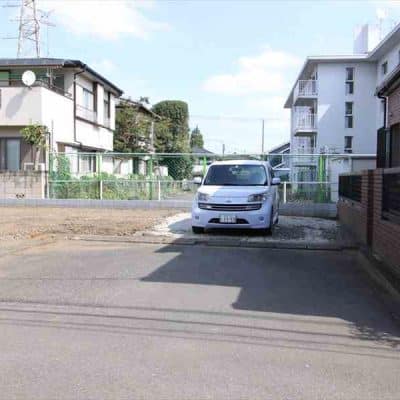 道路には自動車転回広場も設けられています