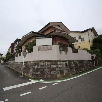 建築条件はありませんので、お好きなハウスメーカーをご利用くださいませ。