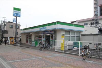ファミリーマート狭山ヶ丘駅店_2017.10.15