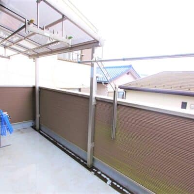 日当たりの良い南向きのベランダ