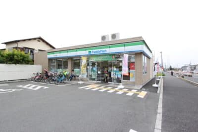 ファミリーマート所沢久米東店