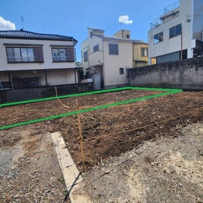 更地でのお渡しです。※緑枠内が敷地となります。