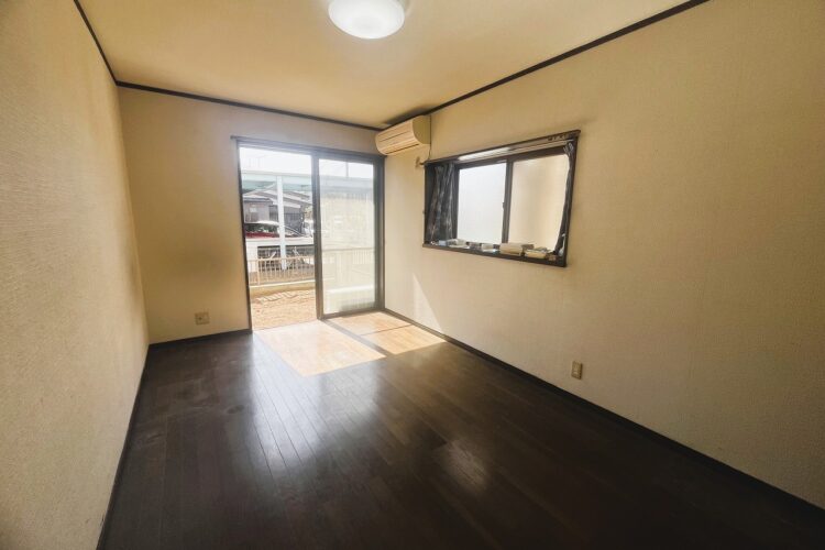 中藤4丁目戸建 | 多摩モノレール「上北台」駅徒歩20分 | 南向きでお庭もある戸建です