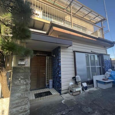 現況は古家あり。更地でのお渡し