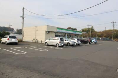 ファミリーマート所沢牛沼店