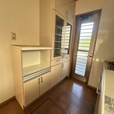 キッチン食器棚